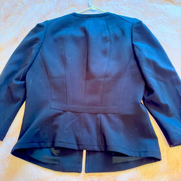 Black blazer - Picture 3 of 3